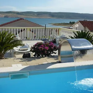 https://apartment-seline.hotelinzadar.com