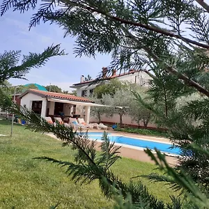 https://apartments-morje.in-istria.net