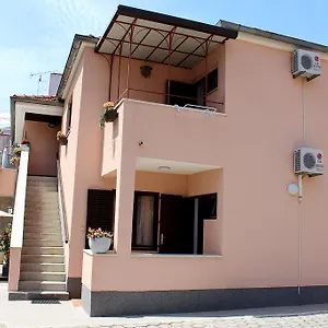 https://apartments-garden-rovinj.in-istria.net