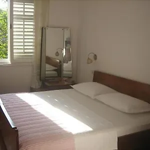Lucac Manus Apartman
