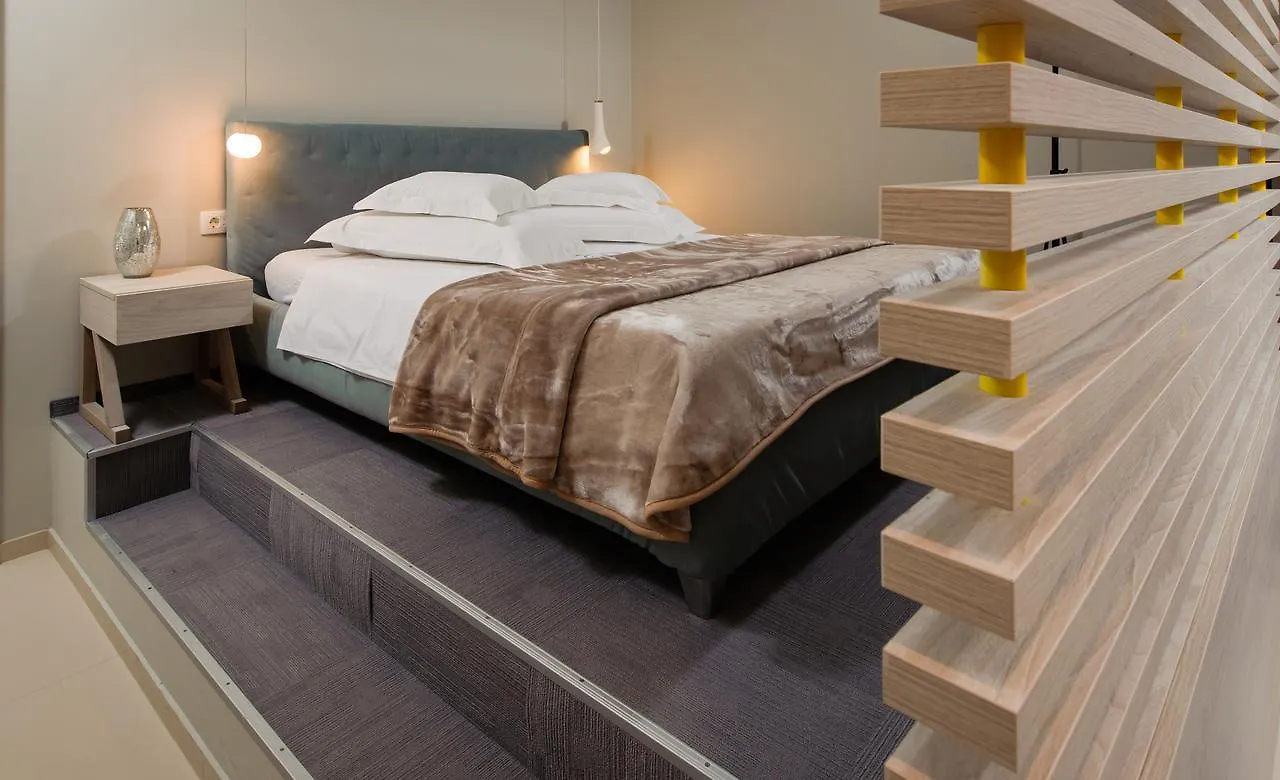 Boban Luxury Suites Split 4*,